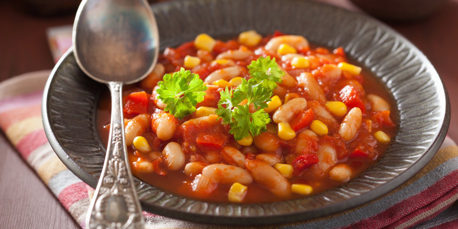 Жаркое из фасоли и сладкого перца