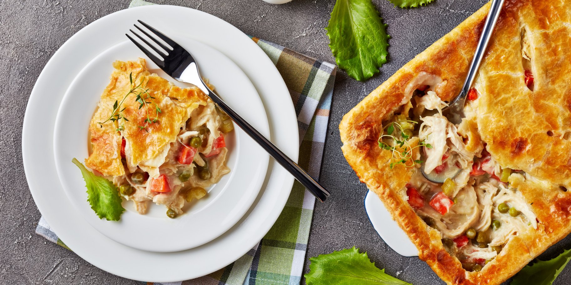 пиріг з листкового тіста з куркою