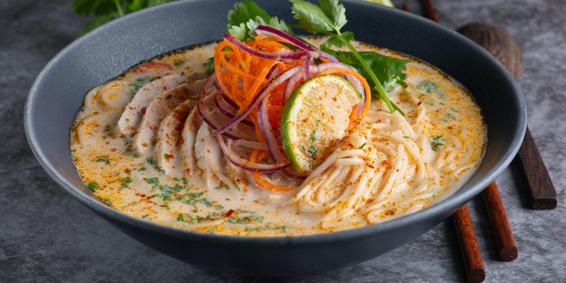 Курячий суп із плавленими сирками