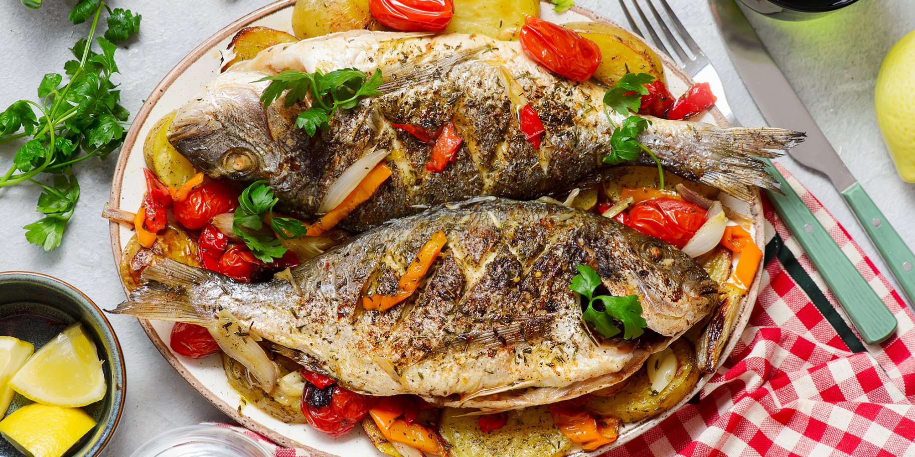 Дорадо з овочами