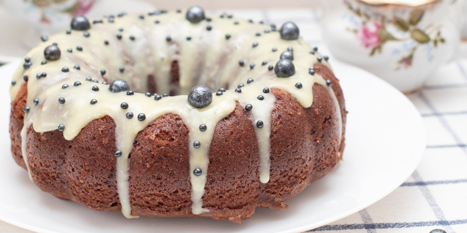 Лимонно-шоколадний кекс з глазур'ю