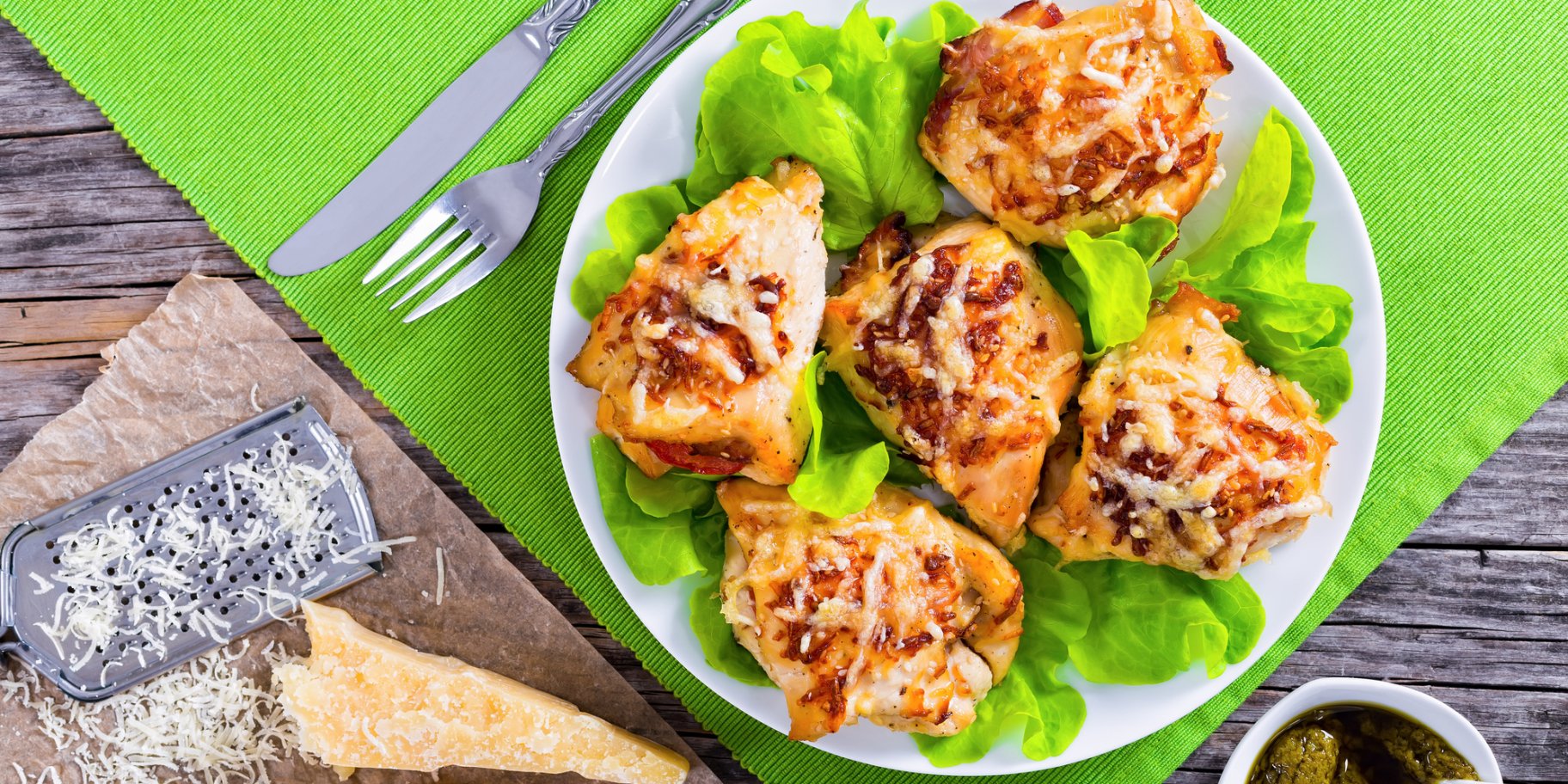 Фарширована куряча грудка з сиром і шинкою