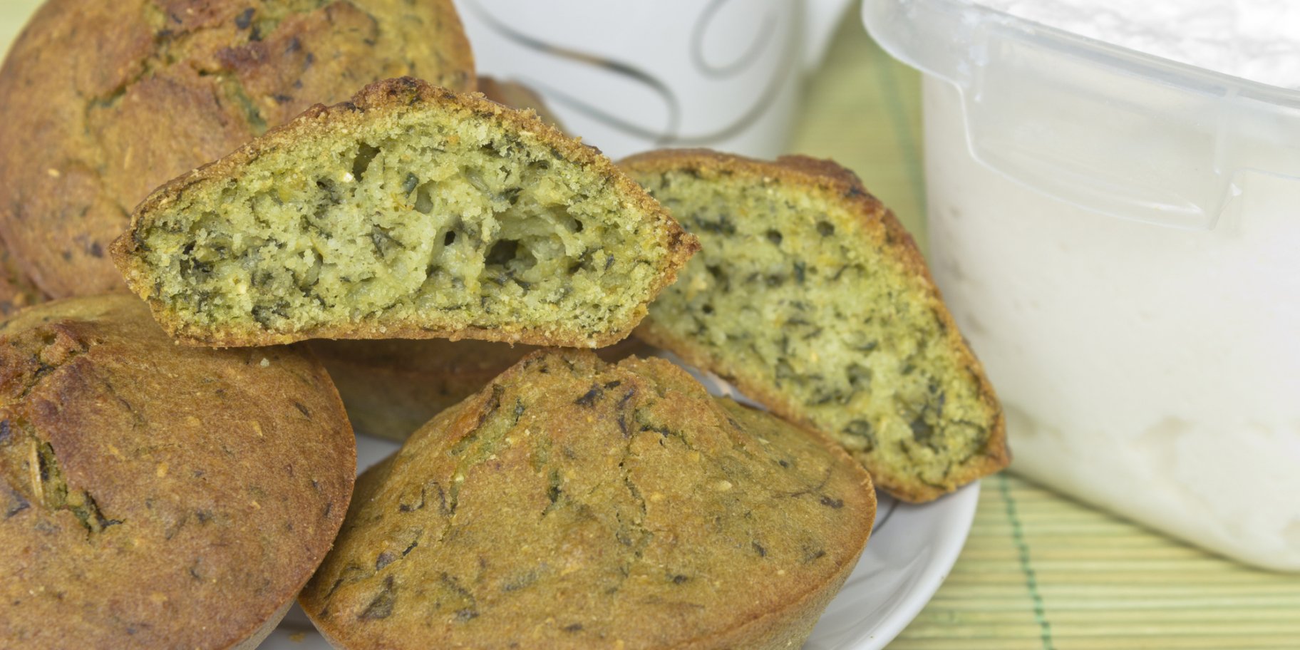 Кекси з кропивою