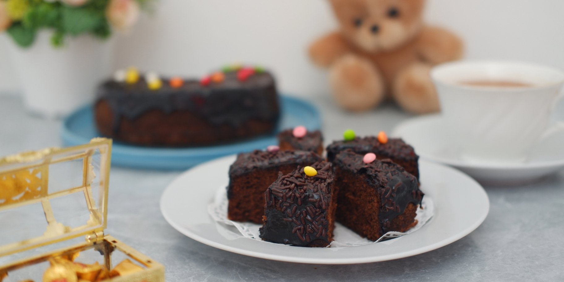 Яблучно-шоколадний торт