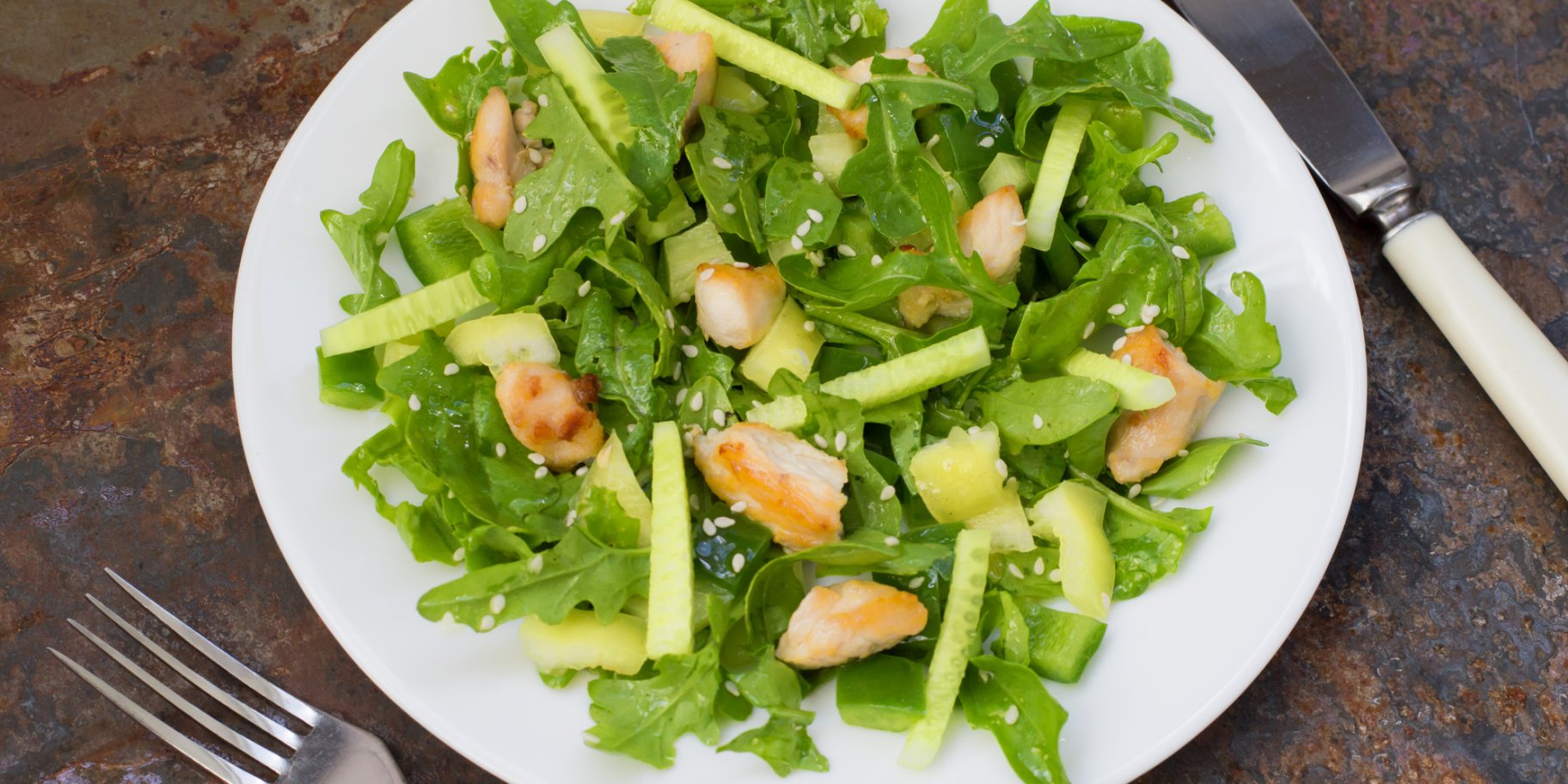 Куриный салат с зеленью