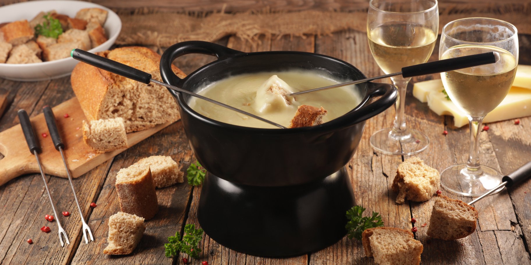 Сирне фондю з крабовими паличками
