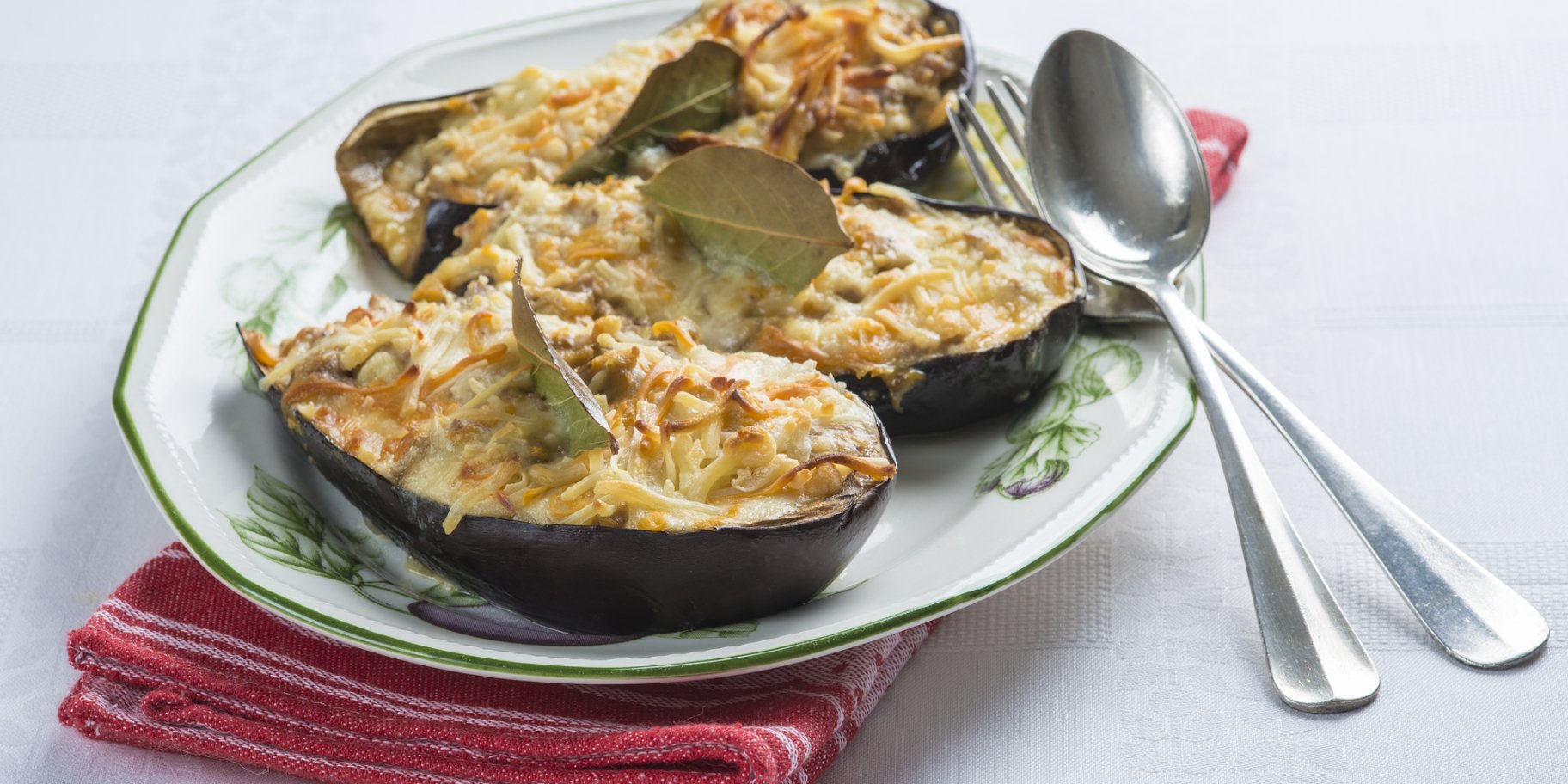 Баклажани з сиром та м'ясом