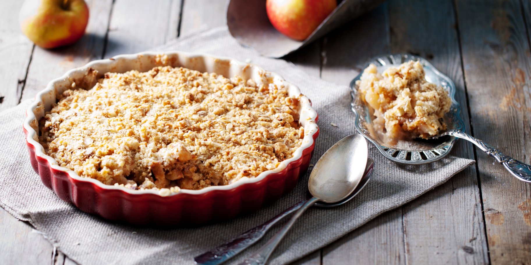 Крамбл з яблуками та грушею