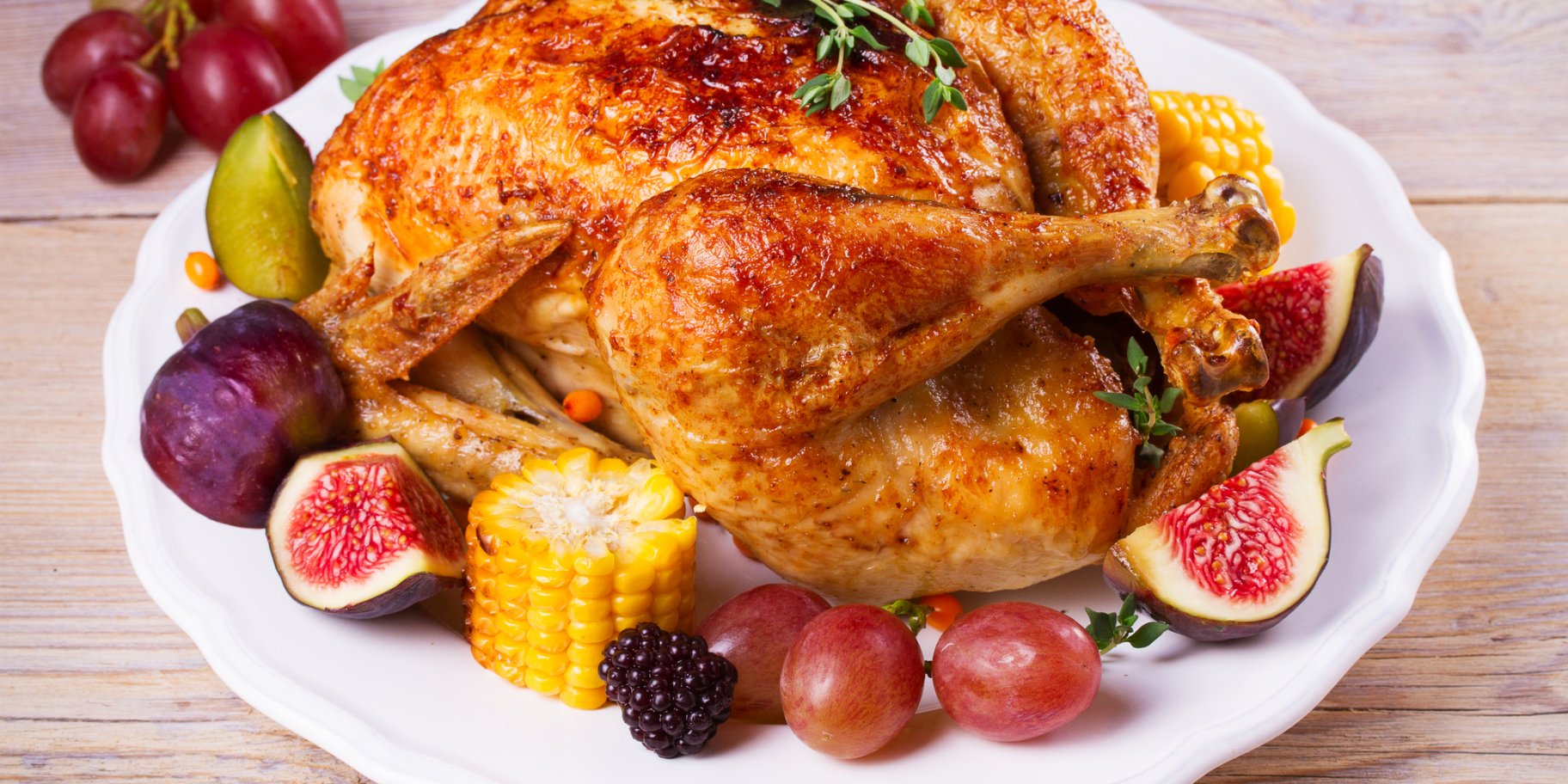 Курка, фарширована гречкою