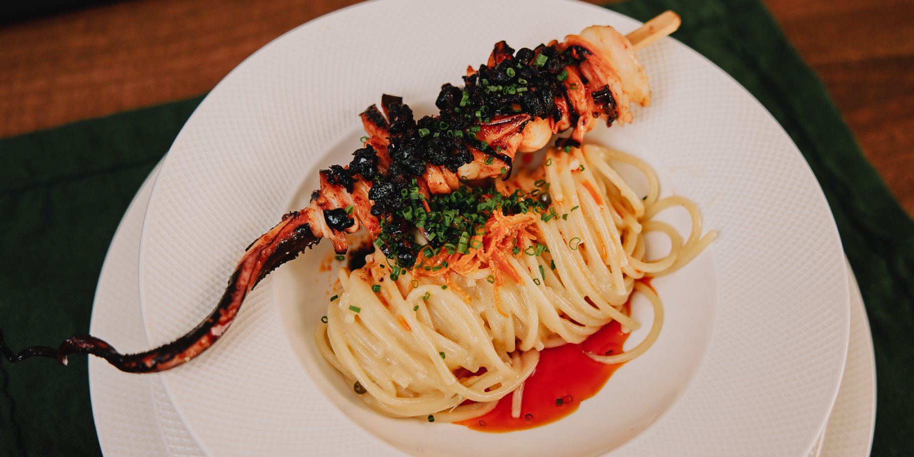 Щупальце кальмара з лимонною пастою