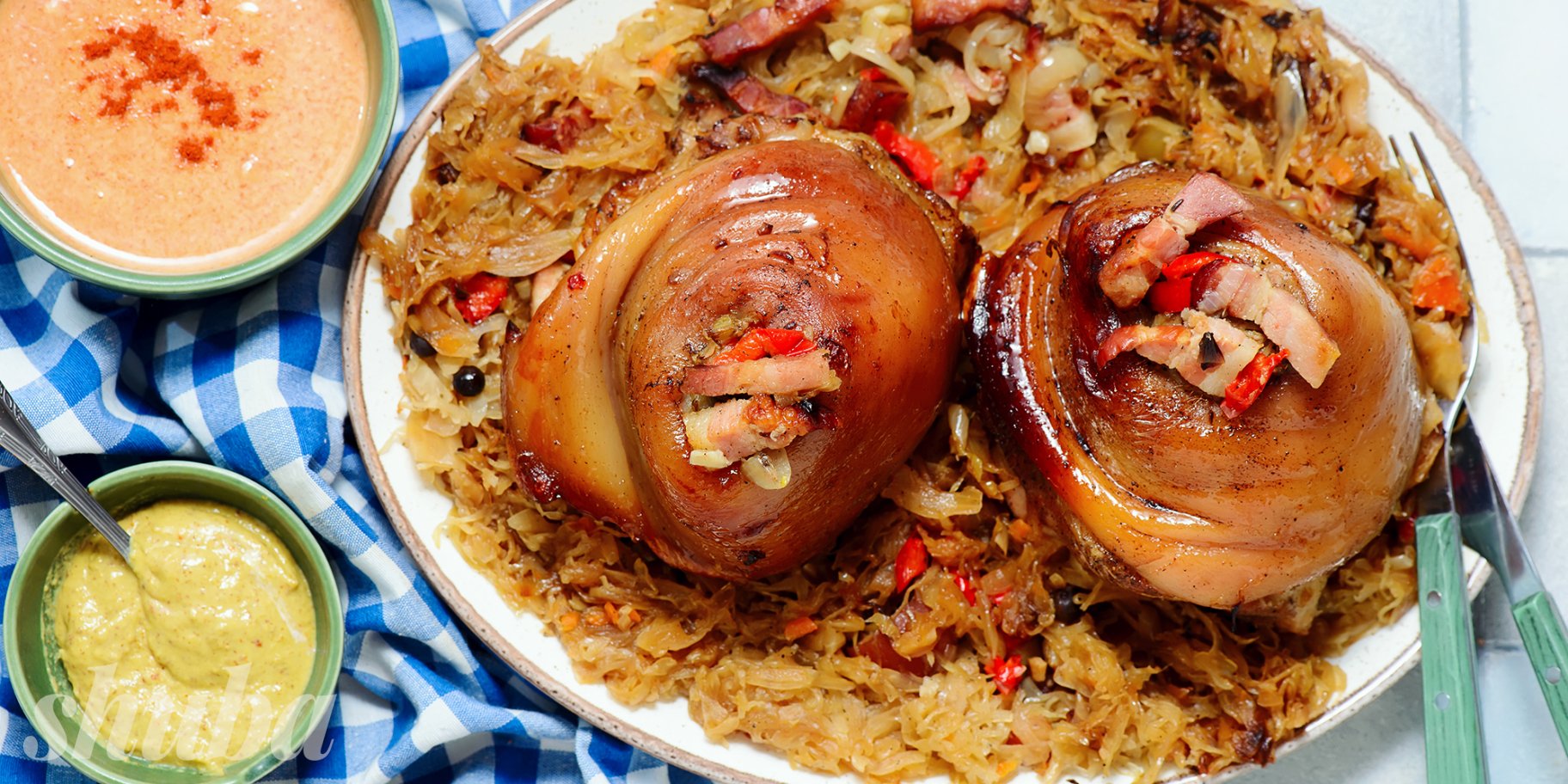 Рулька в рукаві