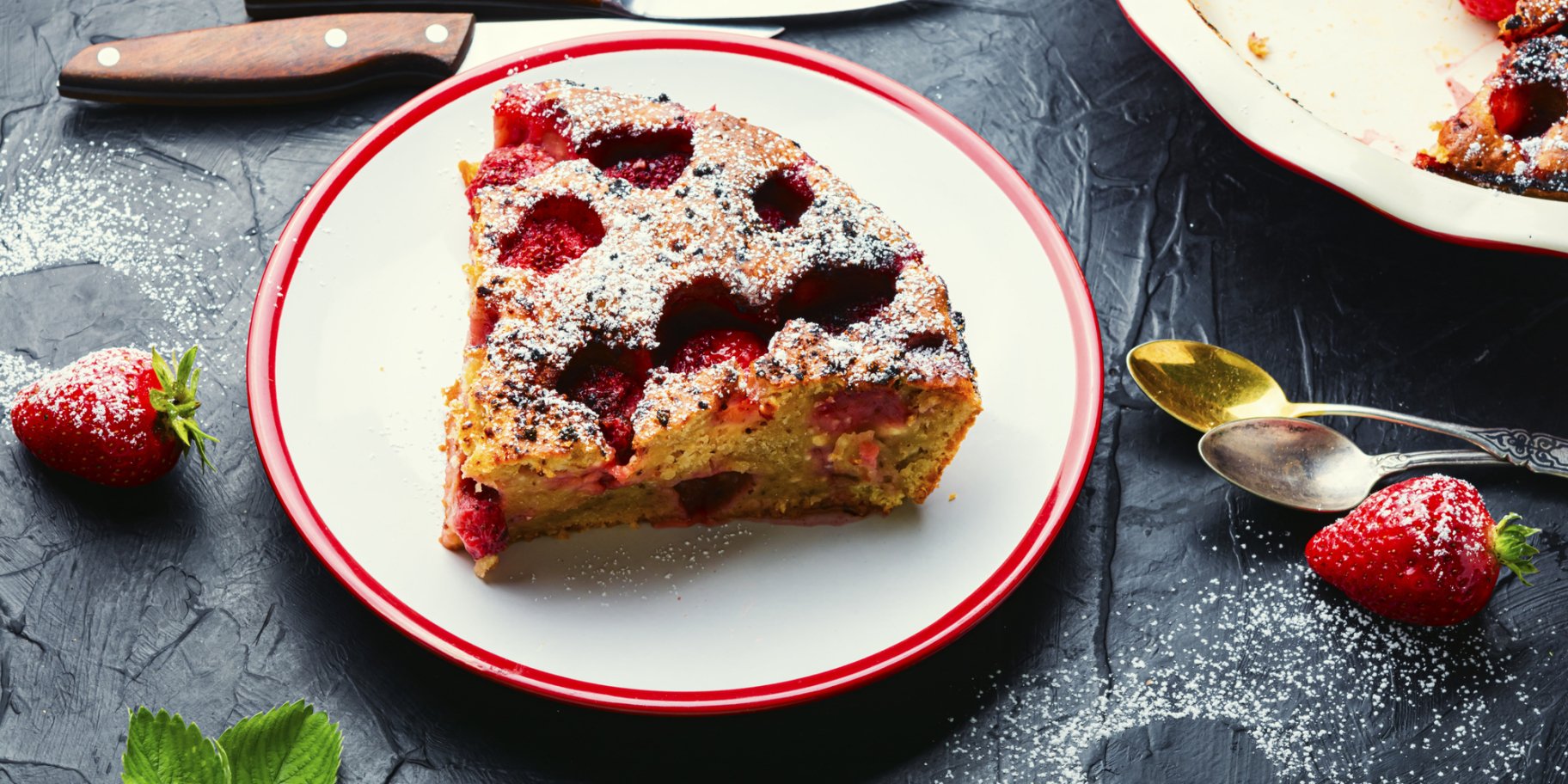 Пиріг з полуницею в мультиварці: рецепт