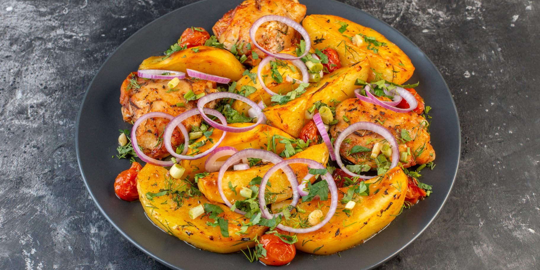 Курица, маринованная в кефире, с картофелем