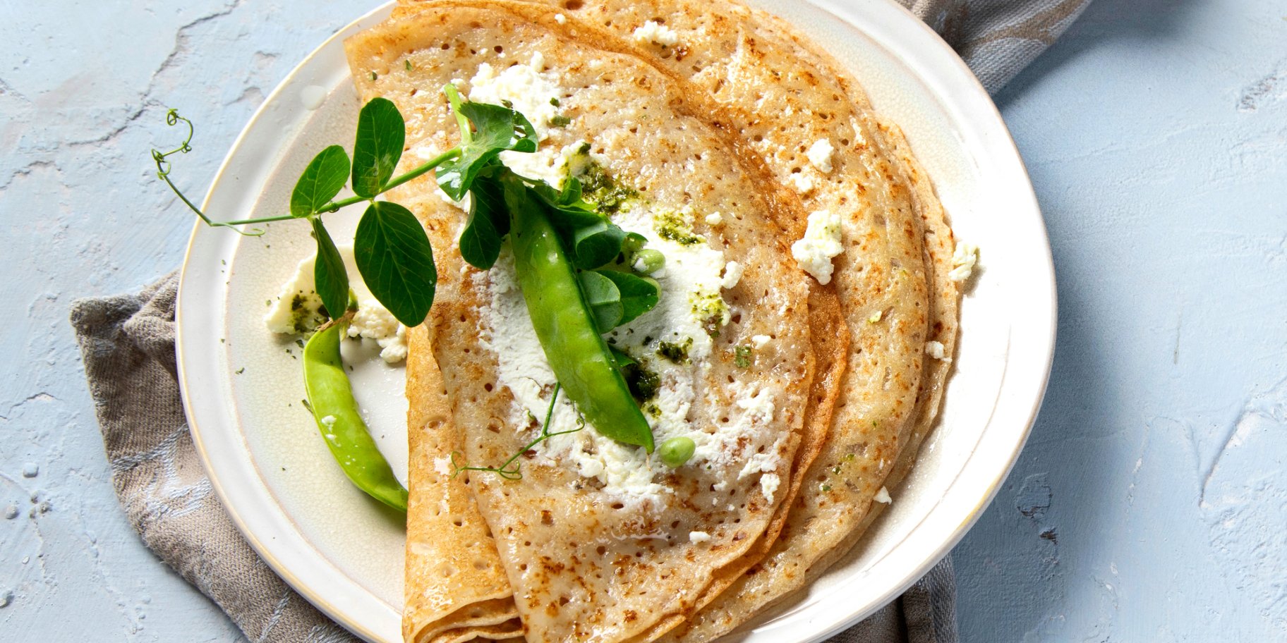 Сендвічі з млинців з сиром