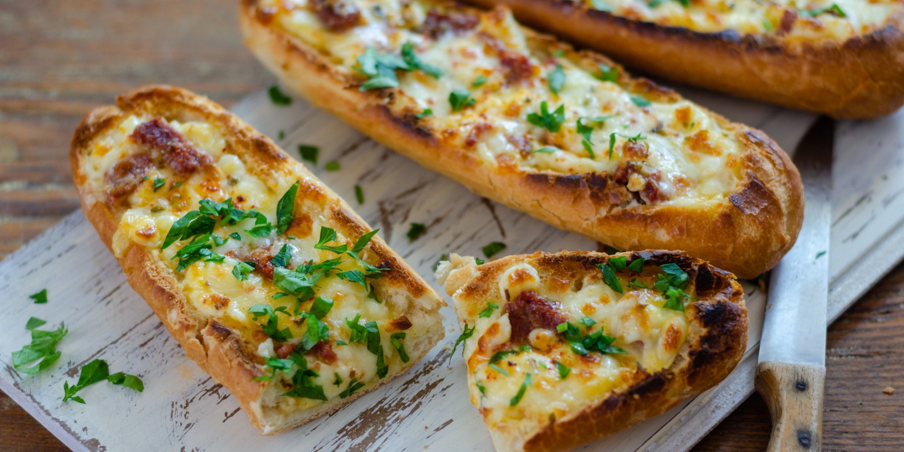 Багет з начинкою