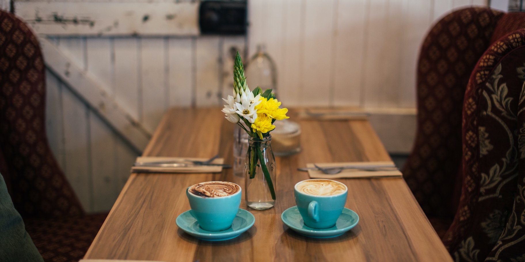 Дві філіжанки кави