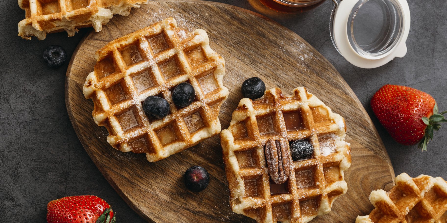 вафлі з ягодами