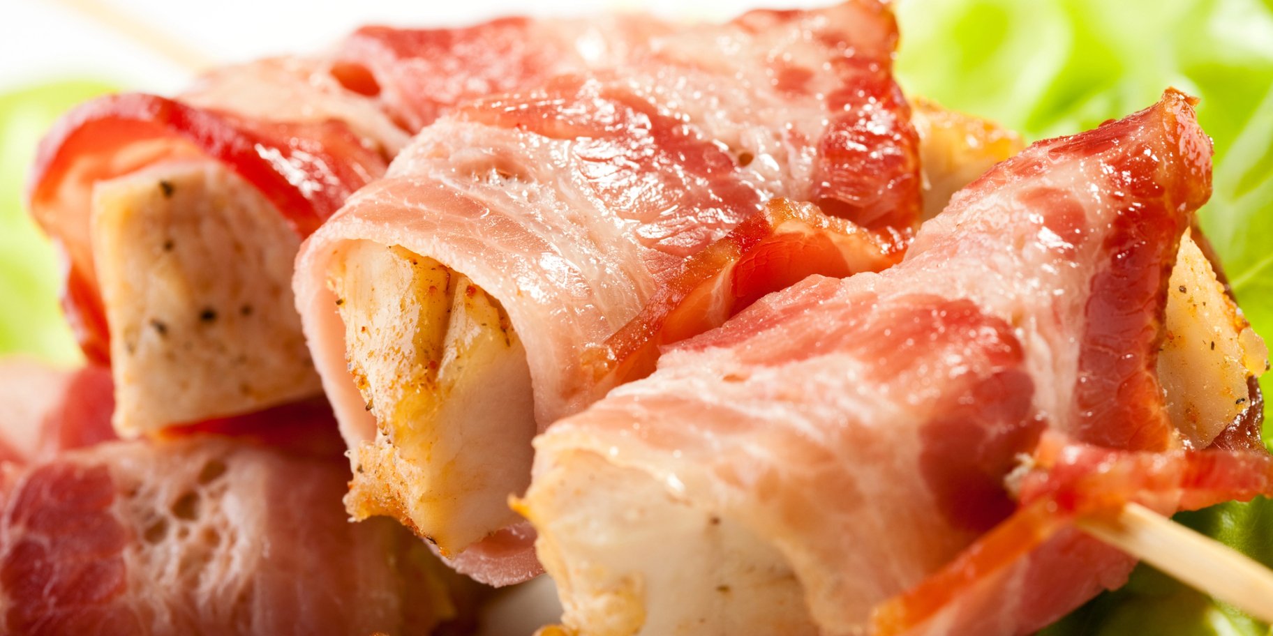 Курячий шашлик у беконі