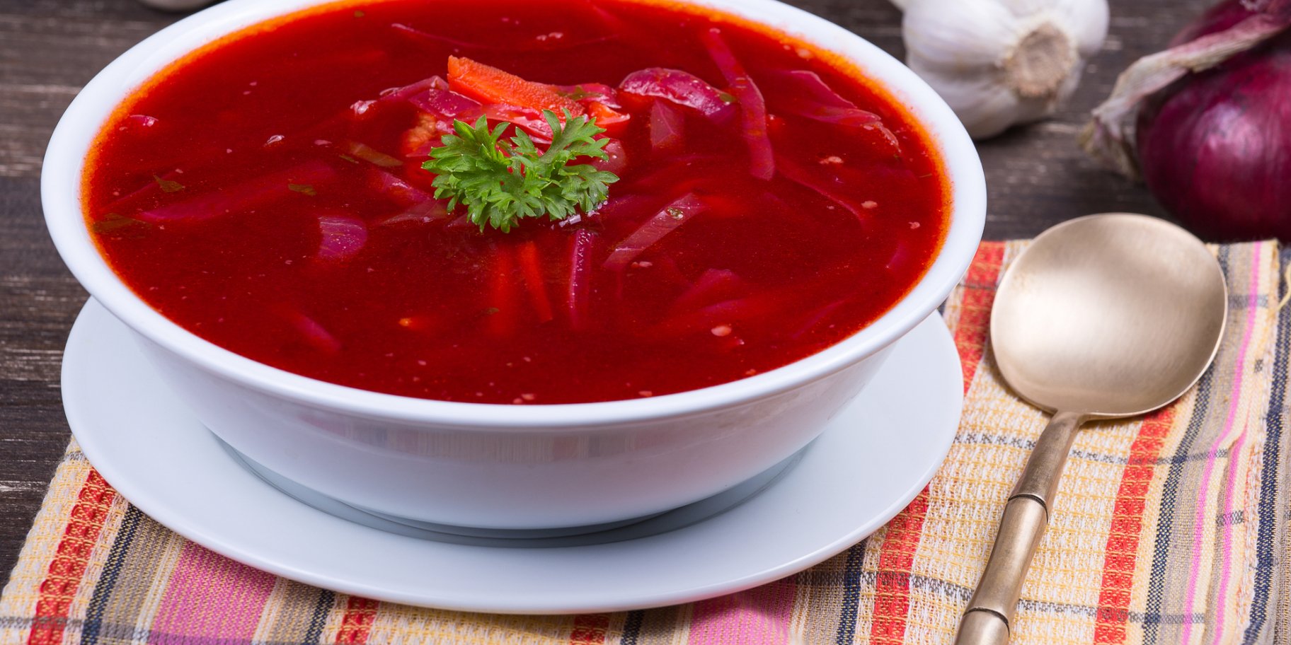 Пісний борщ з маринованими грибами