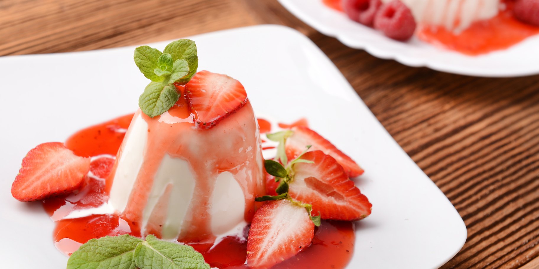 Панна-котта с клубникой