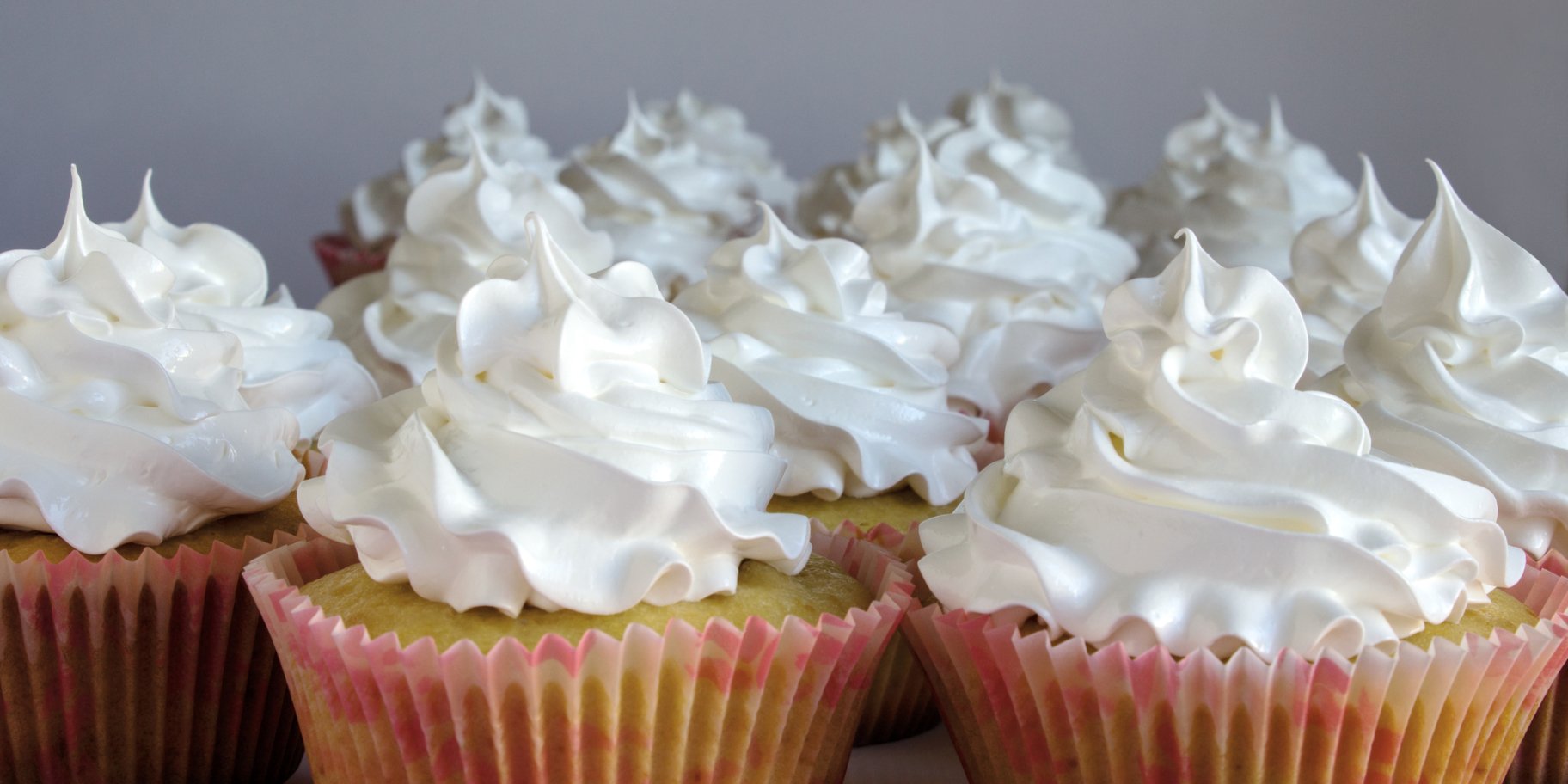 Капкейки з меренгою