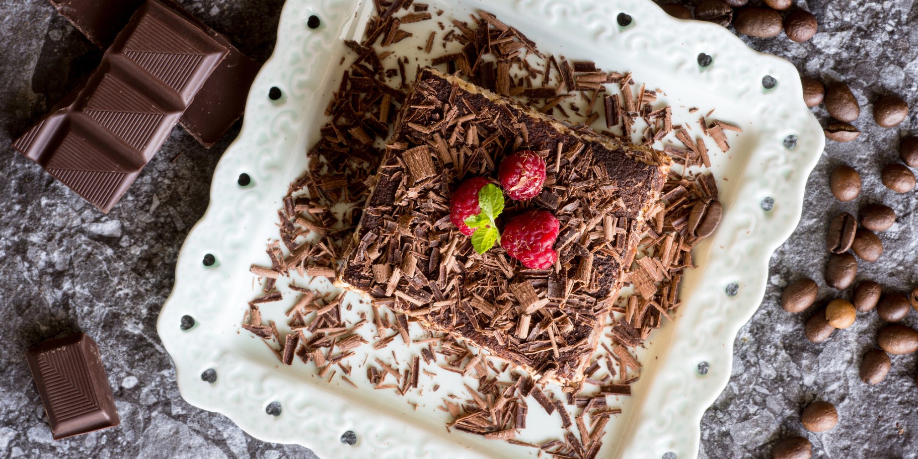 Пиріг на кефірі зі сметанним кремом