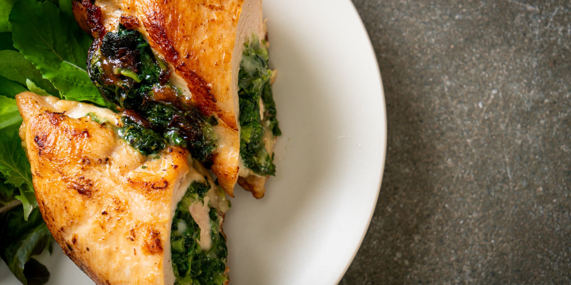 Рулетики из индейки со шпинатом