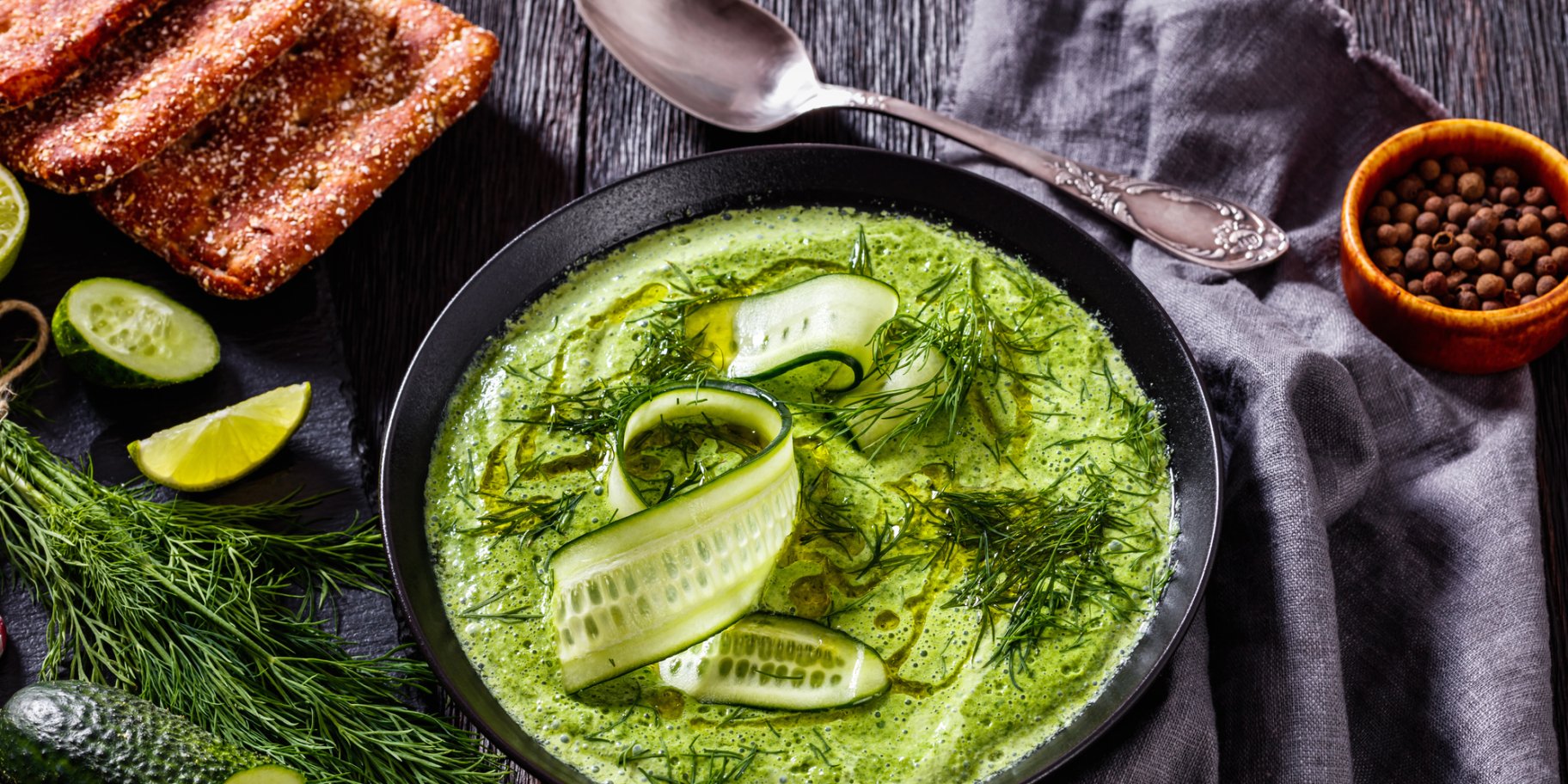 Суп з огірками та йогуртом