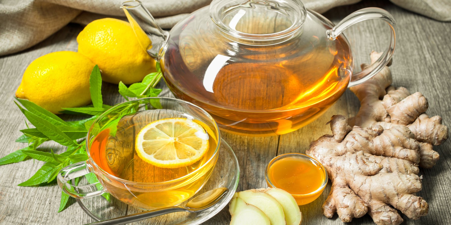 Чай з медом, лимоном та імбирем