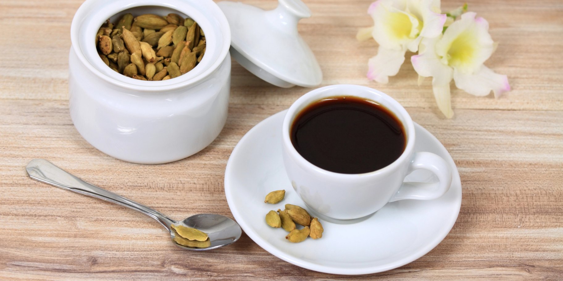 Кава з кардамоном