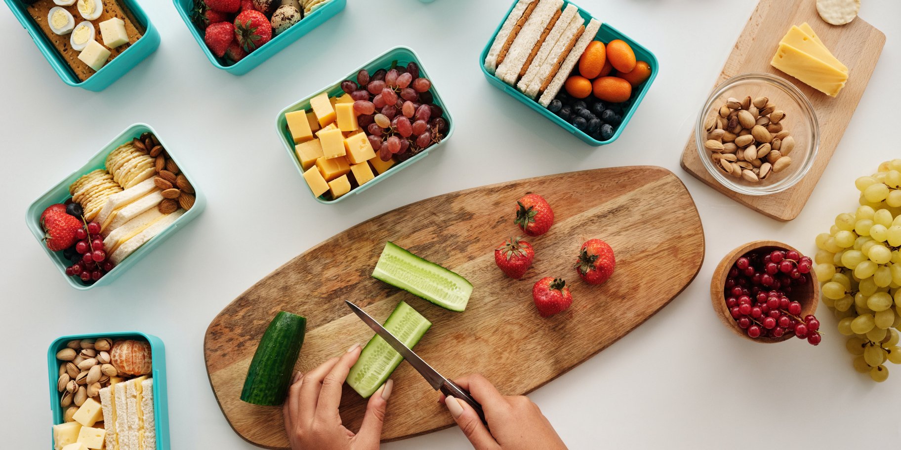 Ланч-бокси з їжею