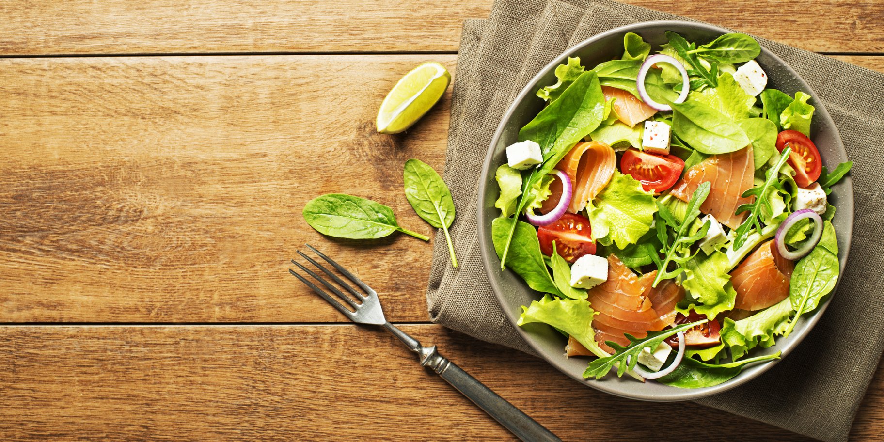 Салат з лососем