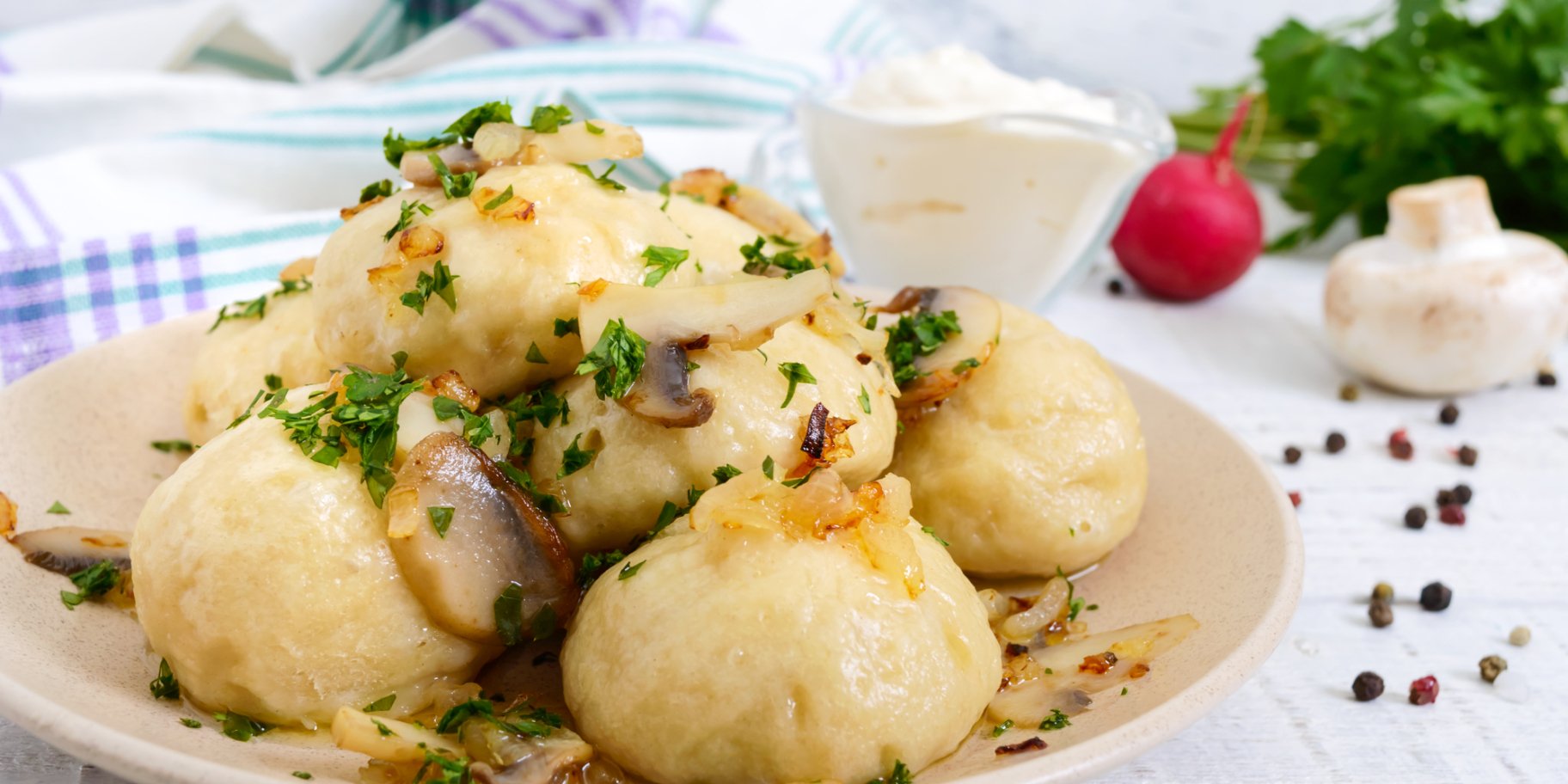 Галушки з грибами