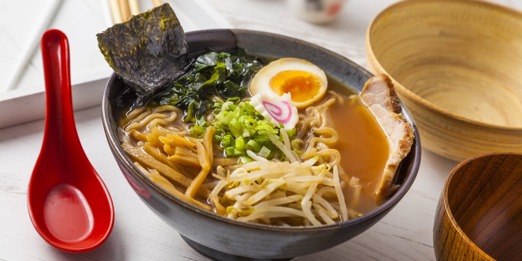 рамен зі свининою