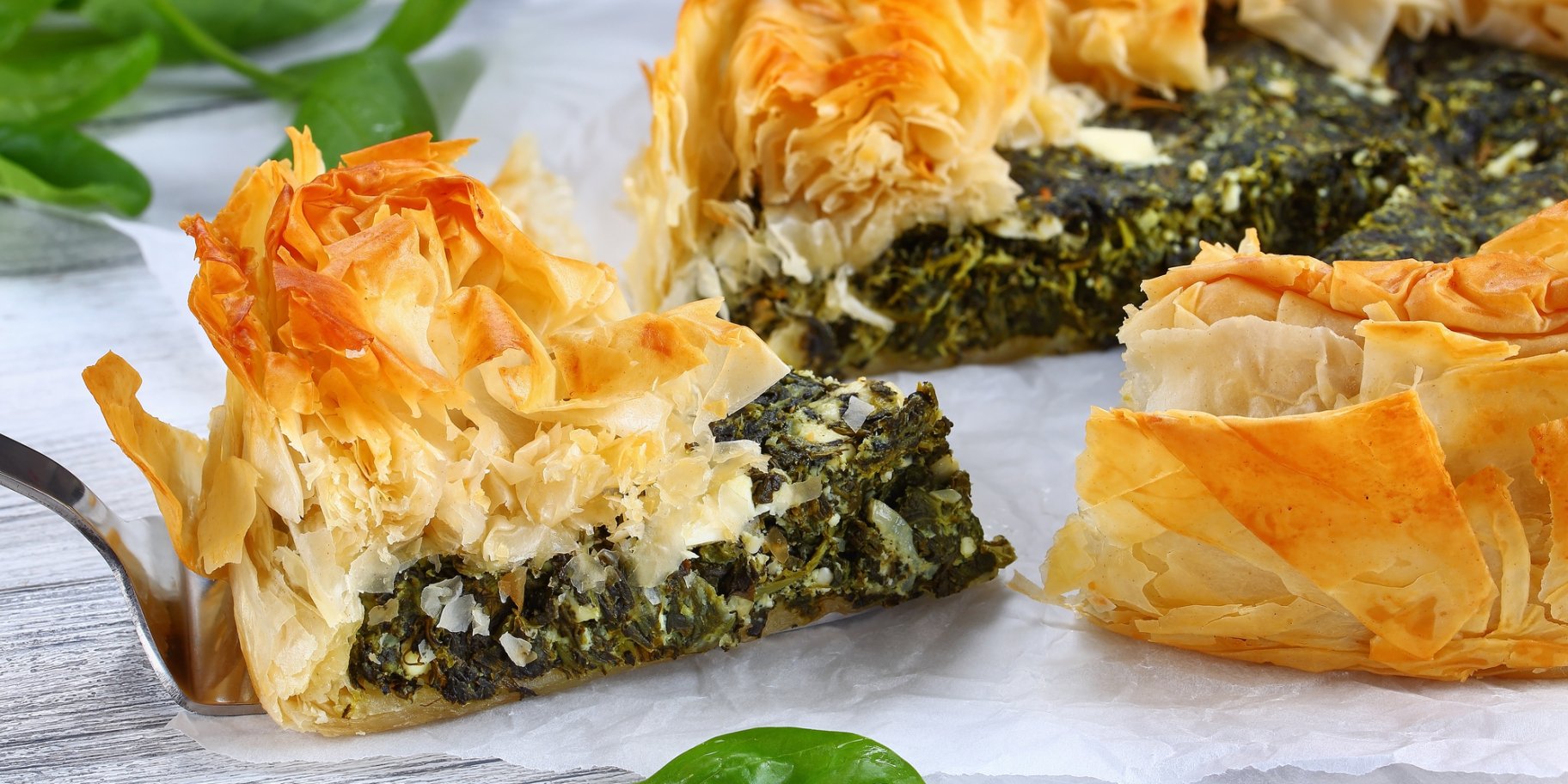 Пиріг з фетою та шпинатом: рецепт