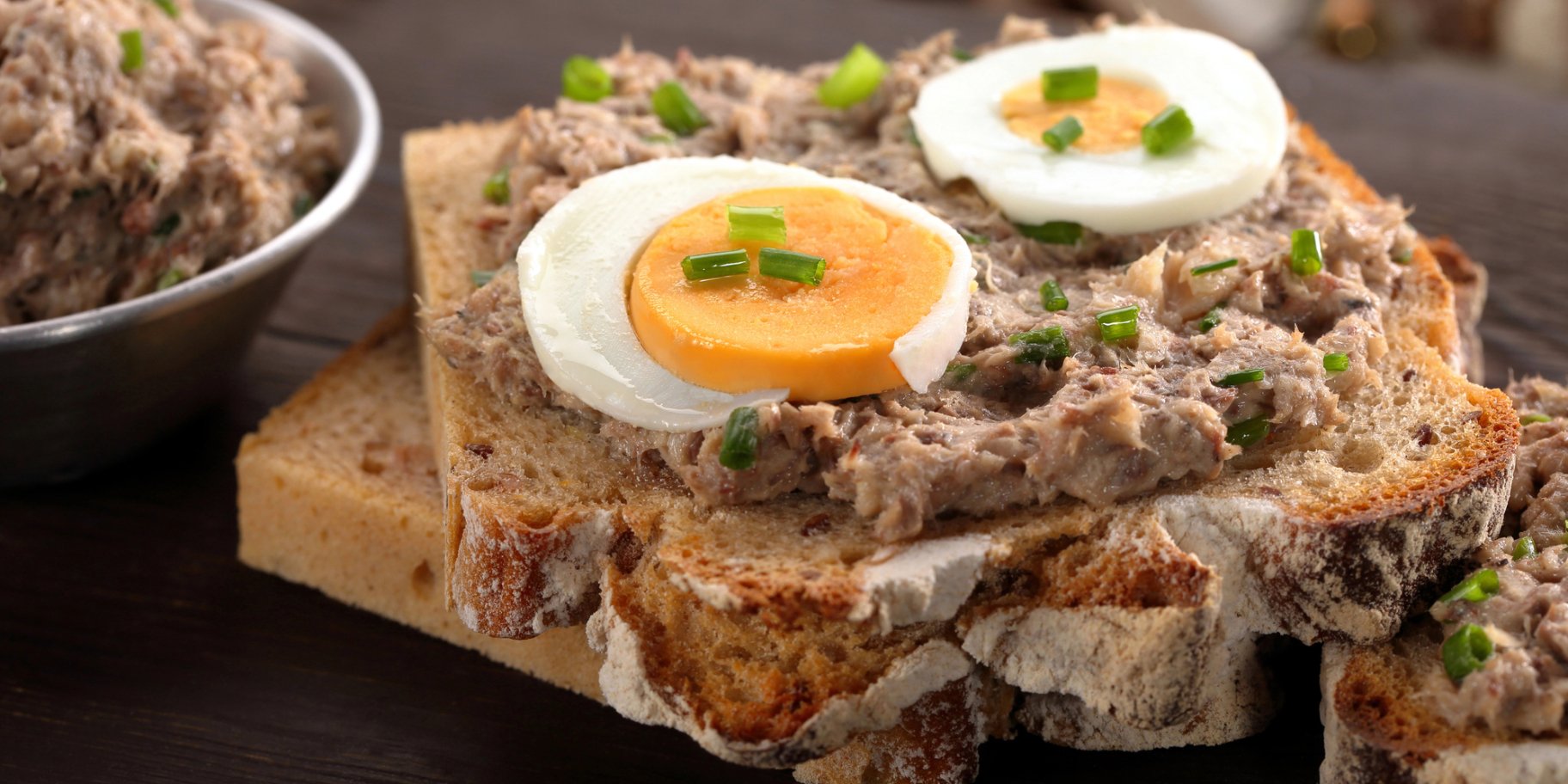 Паштет з консервованої квасолі та тунця