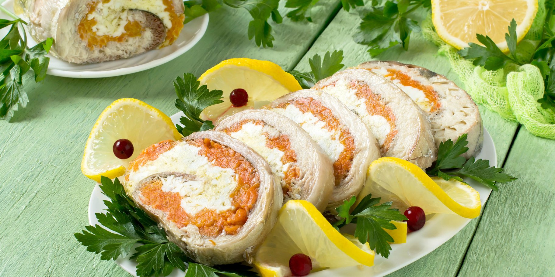 Рулет зі скумбрії