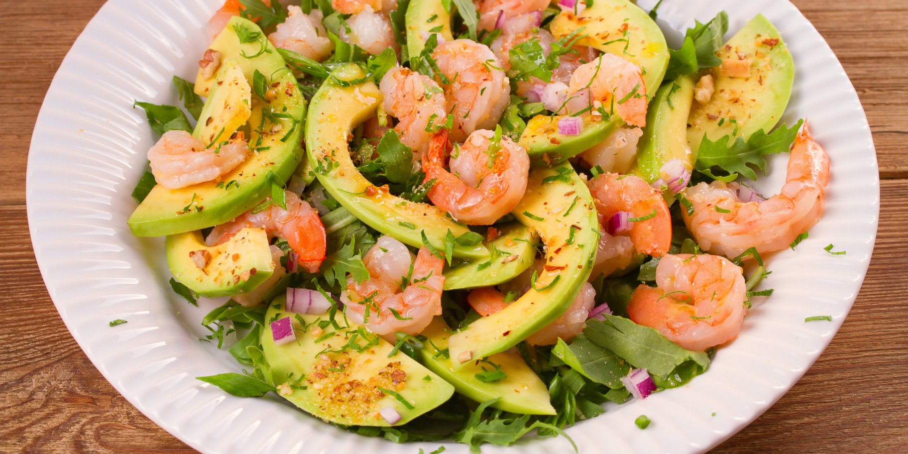 Салат з креветками і авокадо