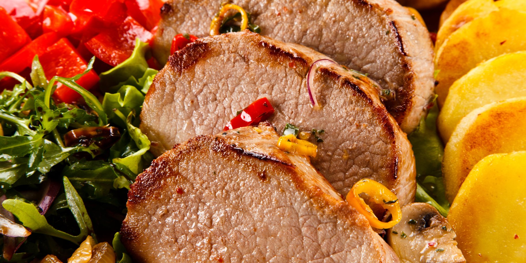 Запечена яловичина з особливим соусом