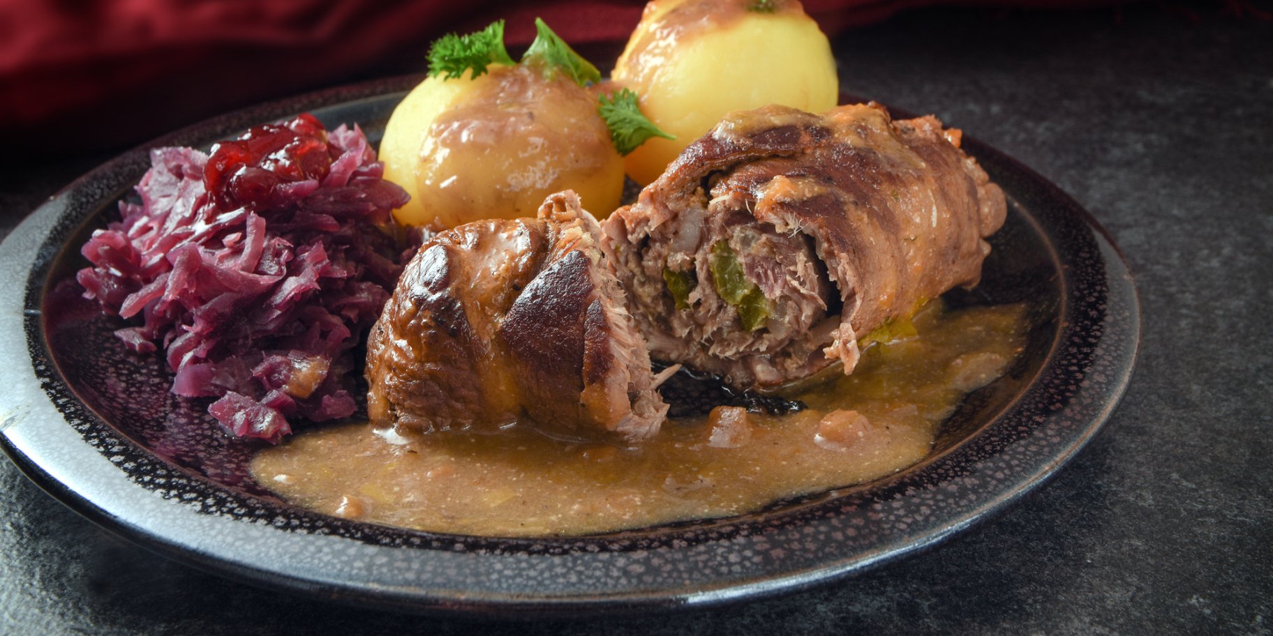 Мʼясні рулетики