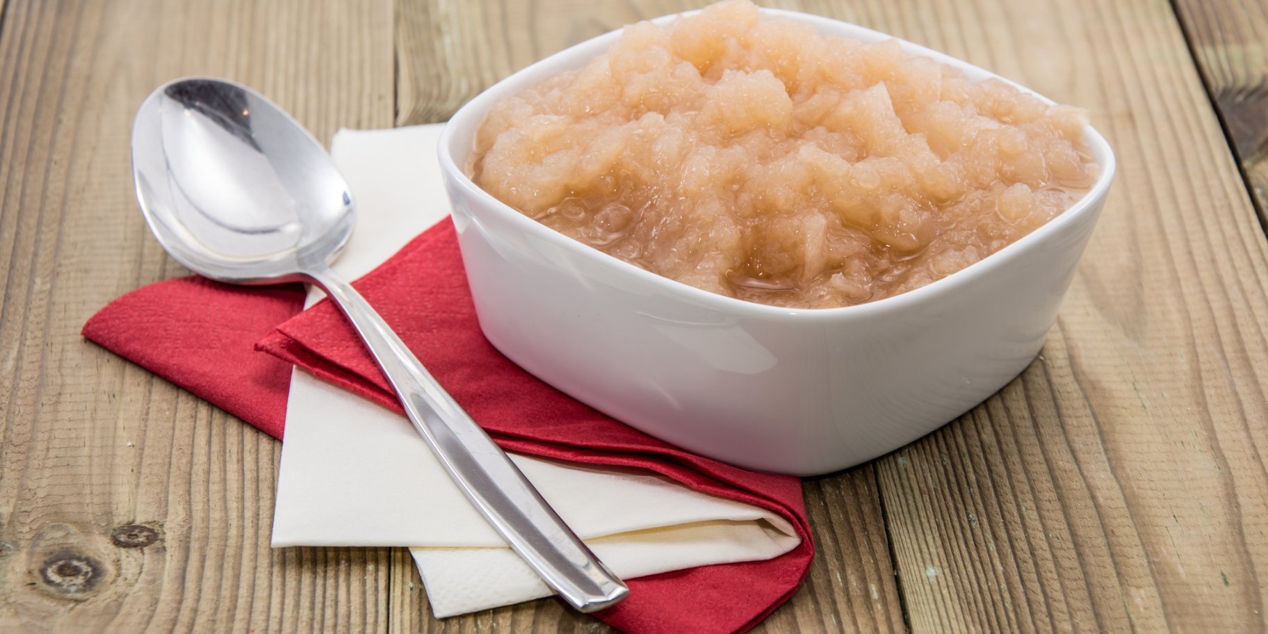 тушковані яблука