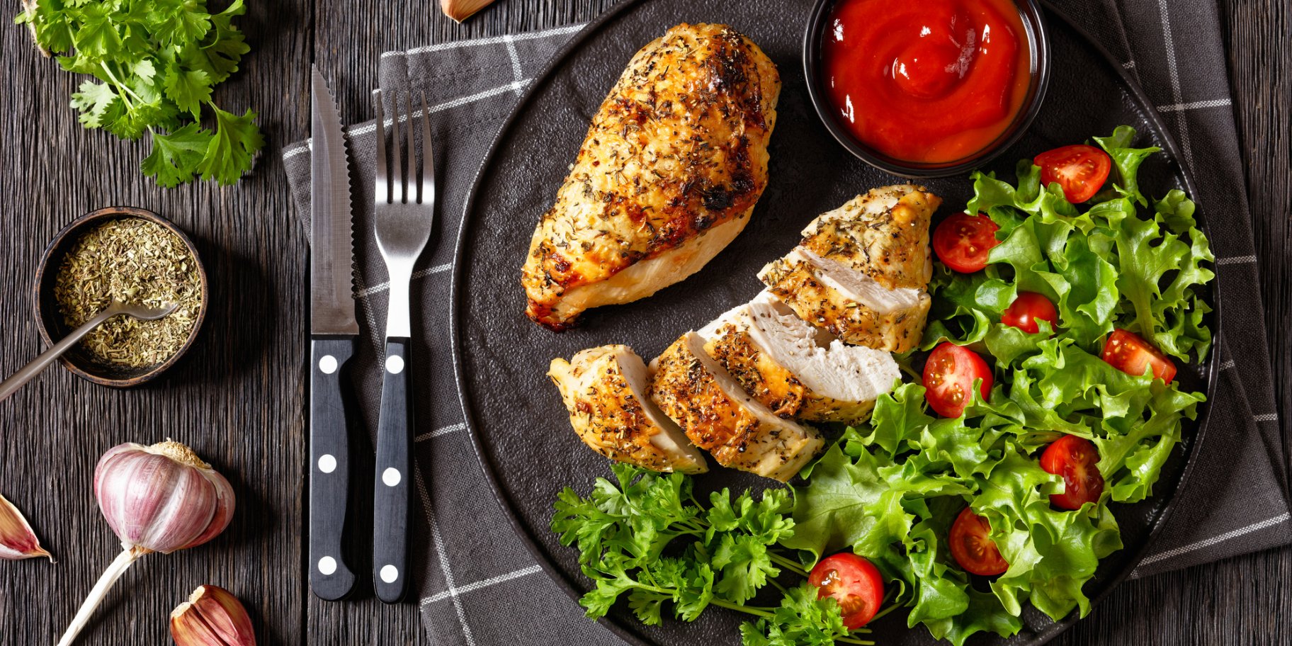 Запечена куряча грудинка