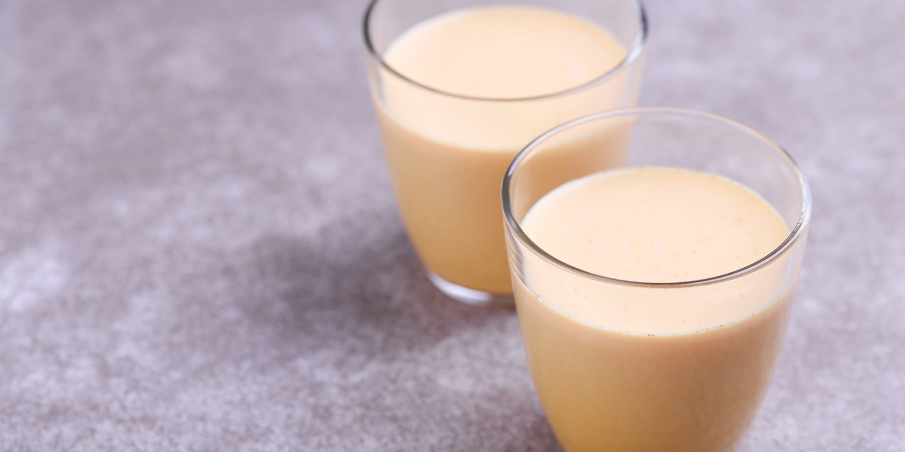 Топлене молоко в мультиварці