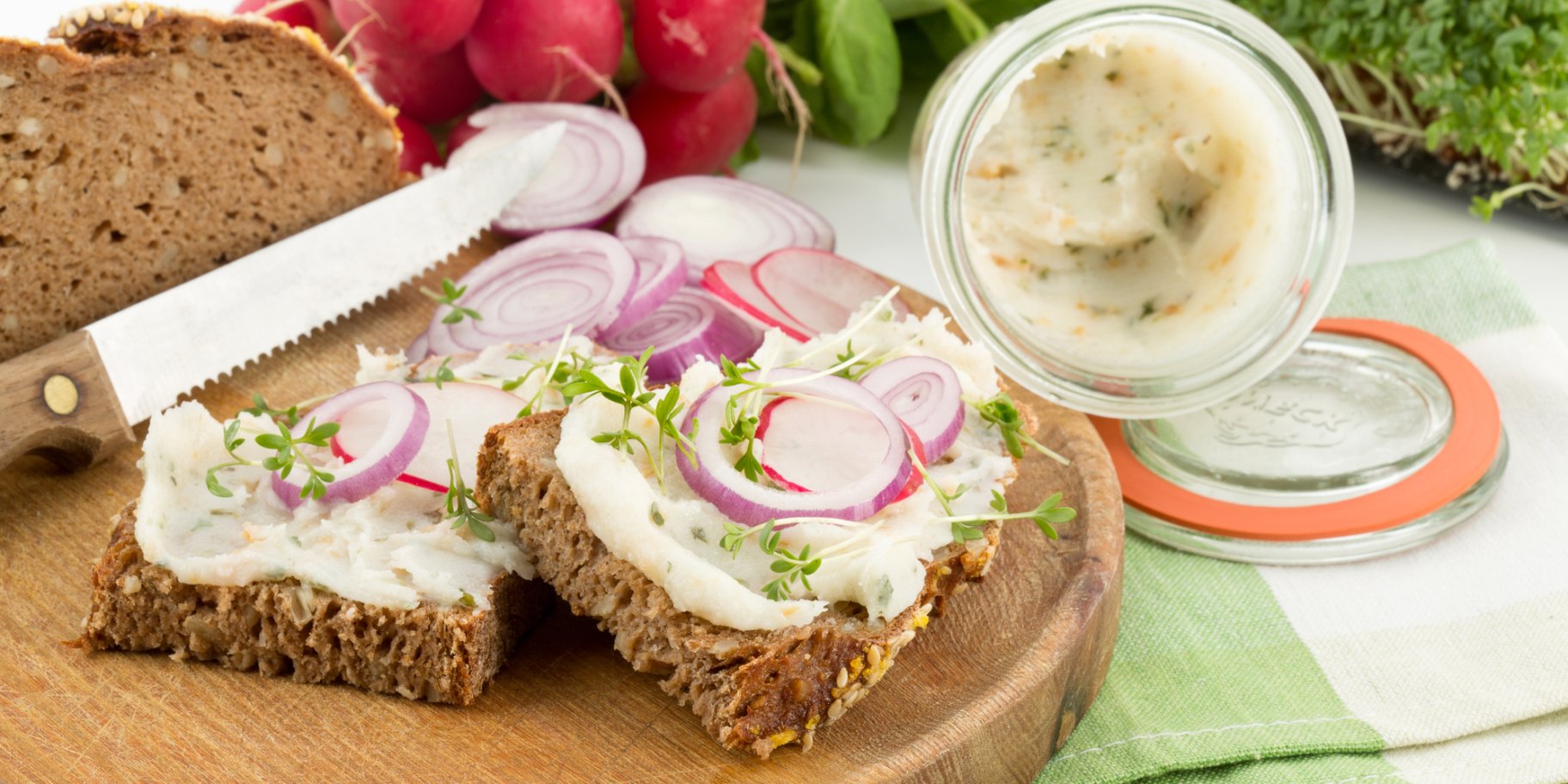 Смалец с яблоками