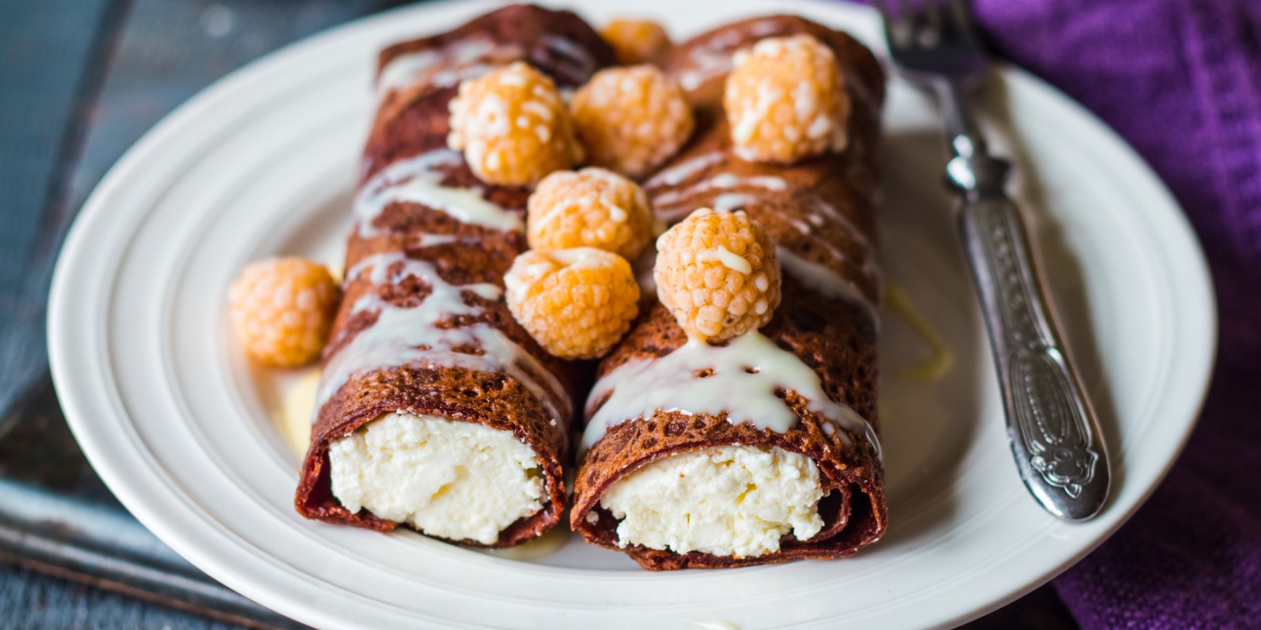 Шоколадні млинці з начинкою пломбір - рецепт