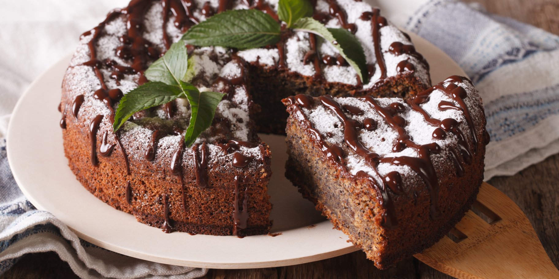 Кабачковий пиріг зі сливами