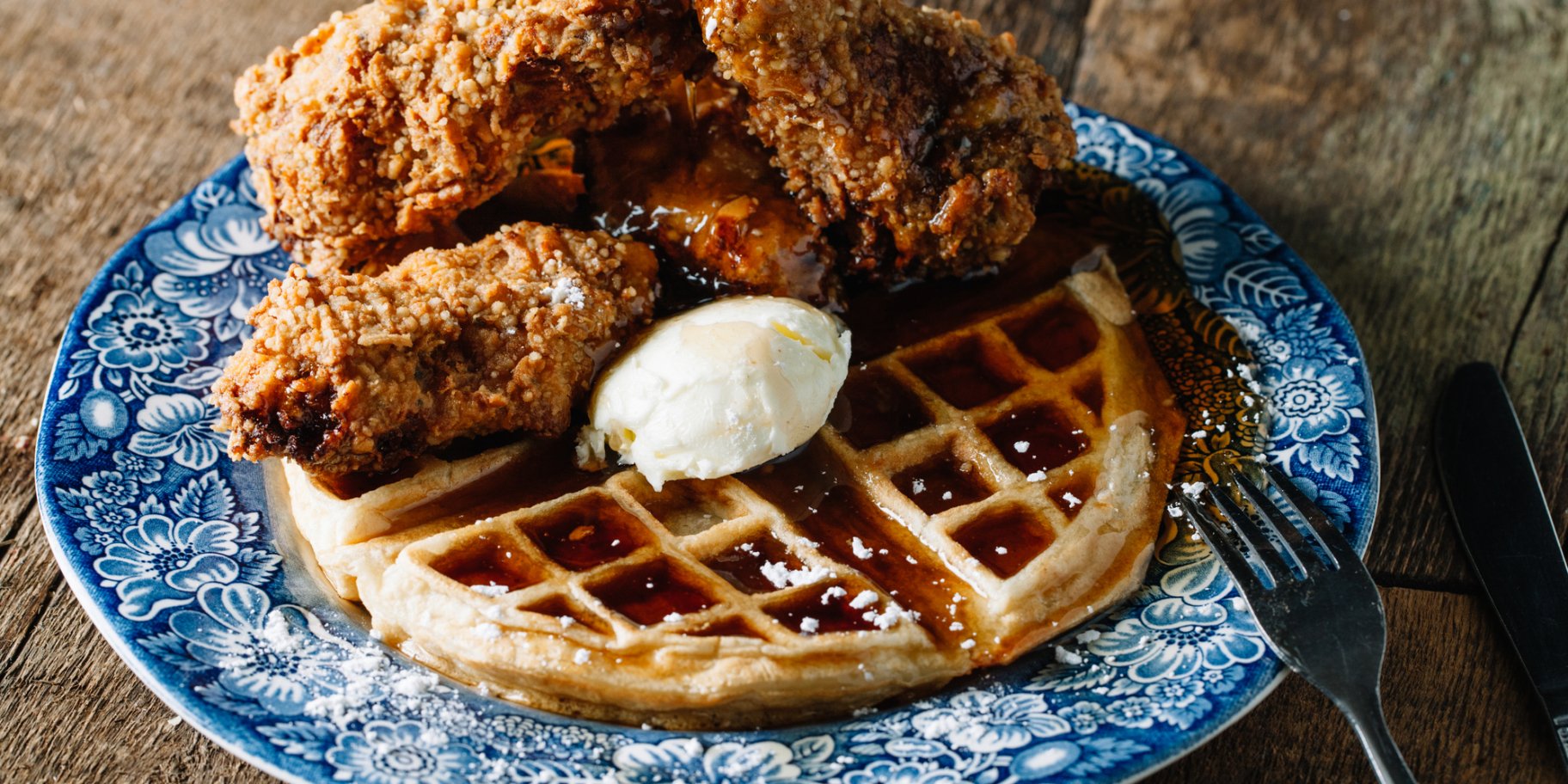 Курка з вафлями на сніданок