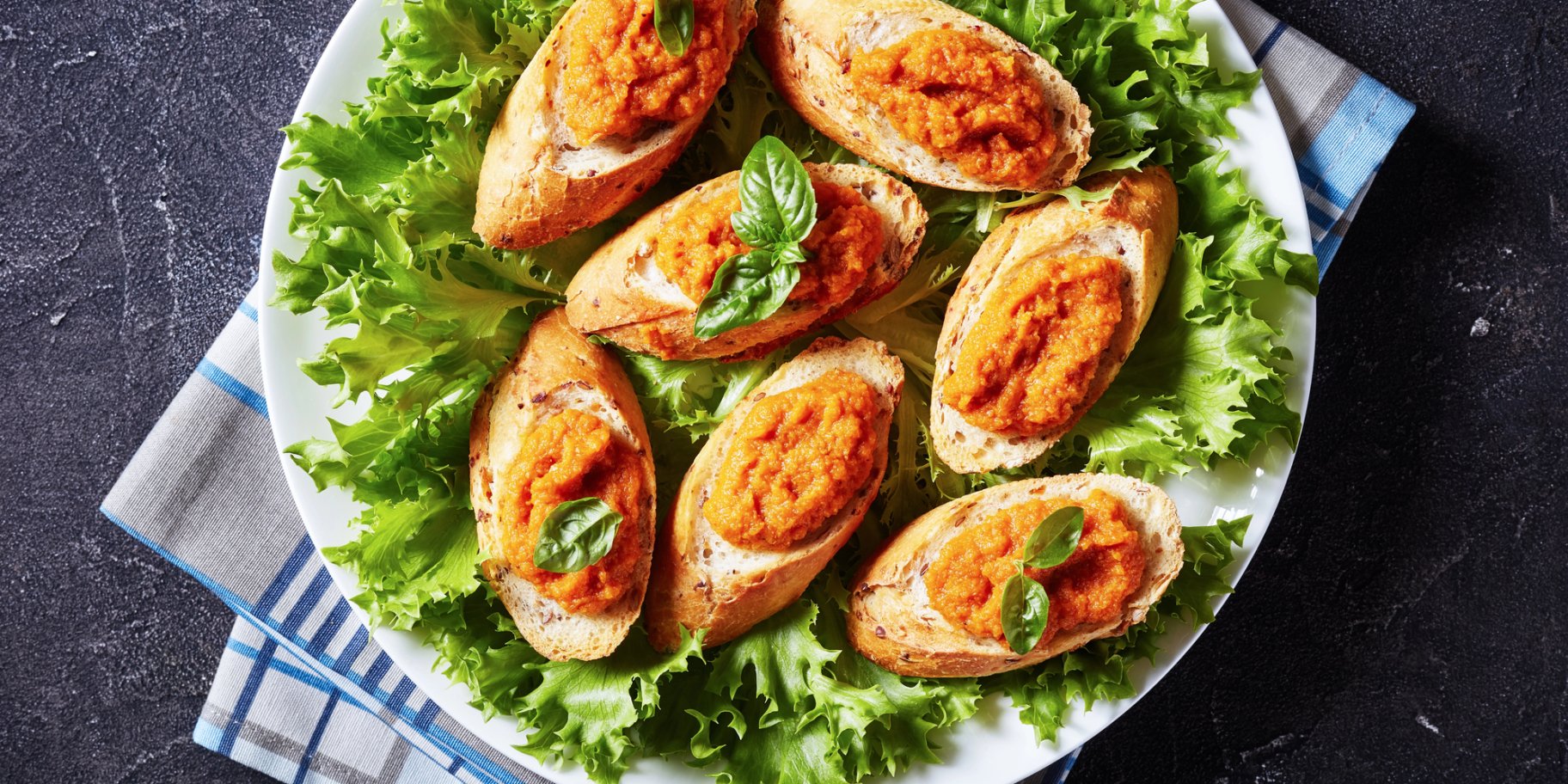 Кабачкова ікра з плавленими сирками