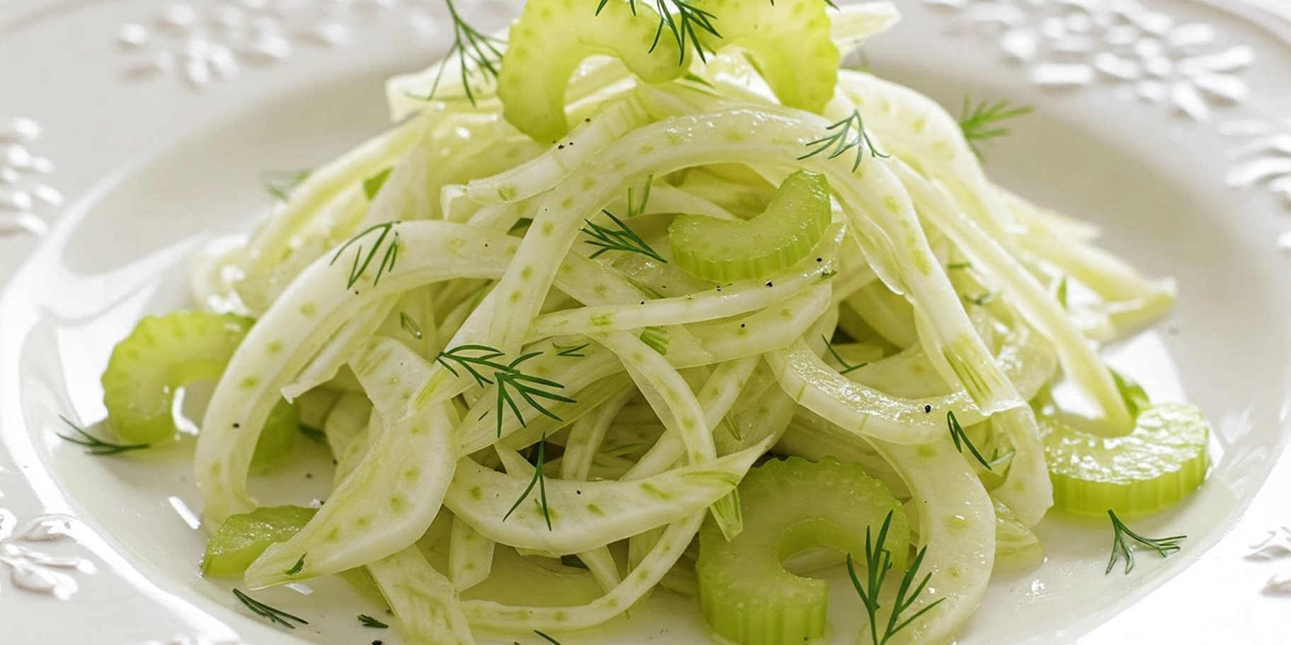 Салат з фенхелю і селери