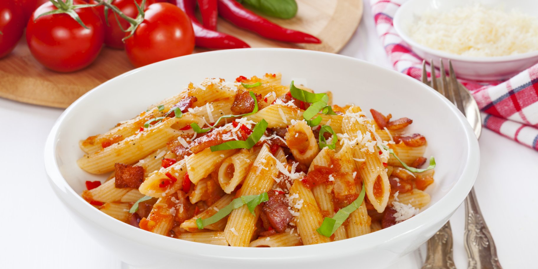 Паста з томатним соусом